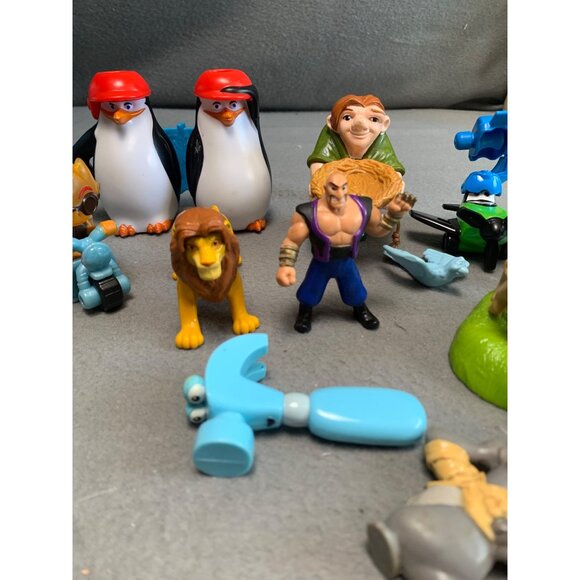 14 Mixed Disney & DreamWorks Frozen Lion King Kids Meal Figurine Set - Picture 3 of 13